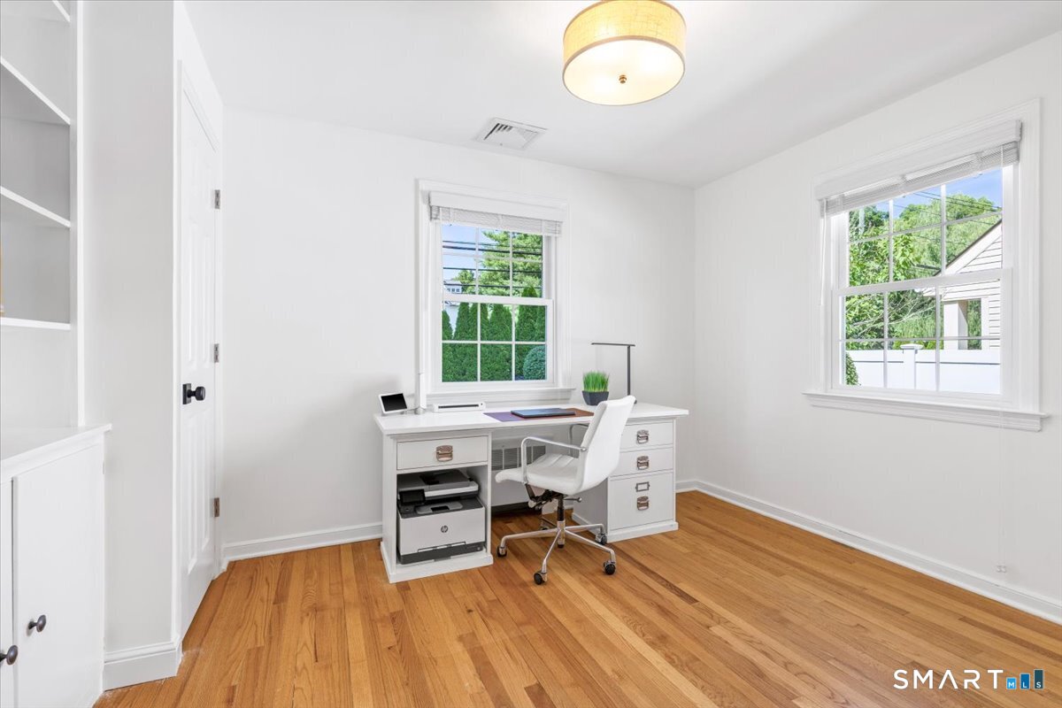 105 Holmes Avenue Darien CT 06820