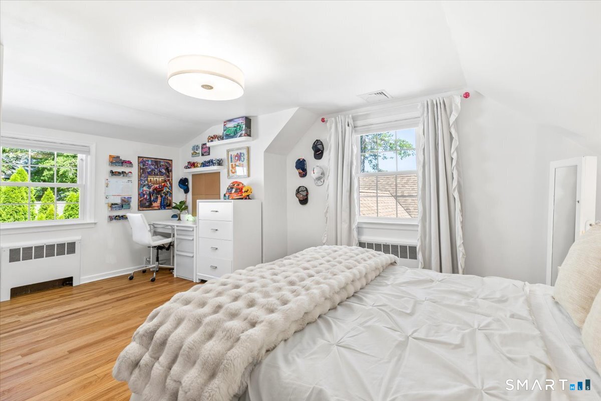 105 Holmes Avenue Darien CT 06820