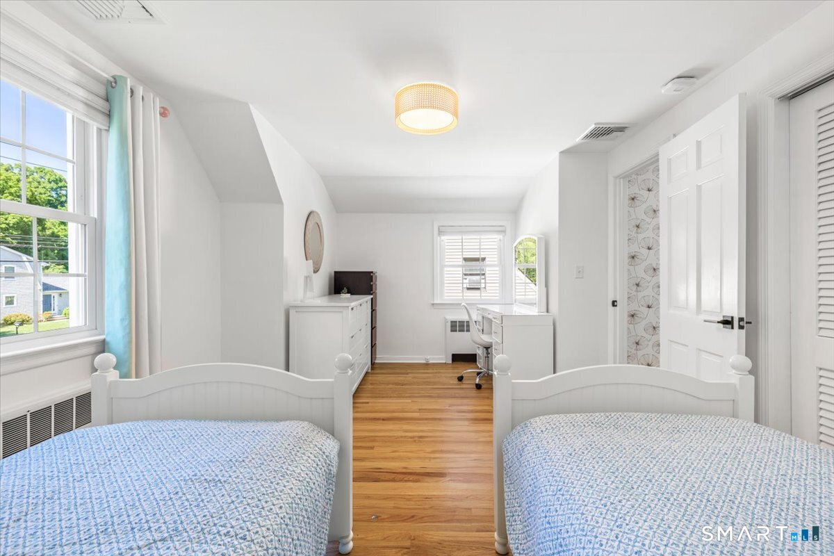 105 Holmes Avenue Darien CT 06820
