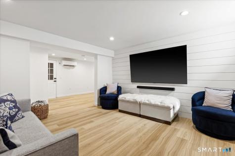 105 Holmes Avenue Darien CT 06820
