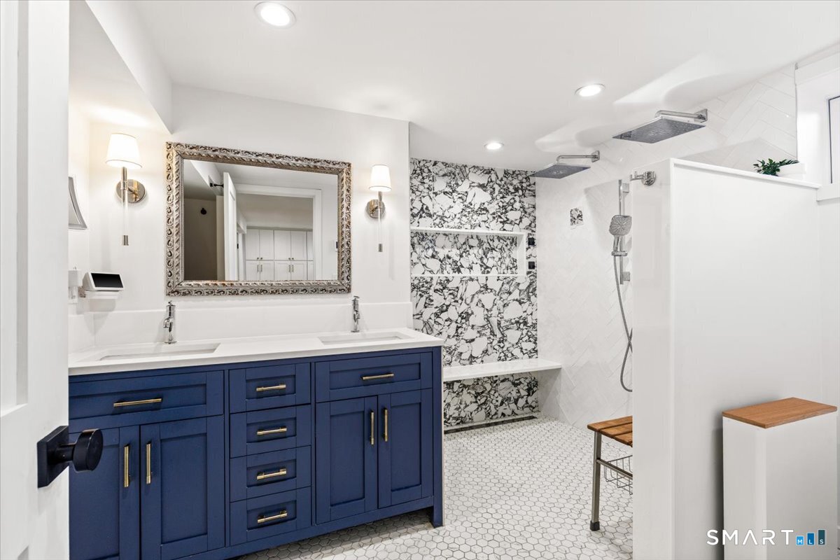 105 Holmes Avenue Darien CT 06820