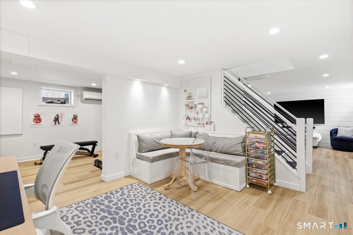 105 Holmes Avenue Darien CT 06820