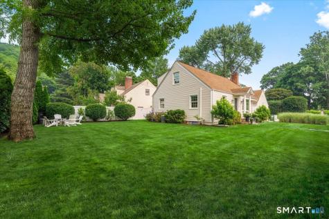 105 Holmes Avenue Darien CT 06820