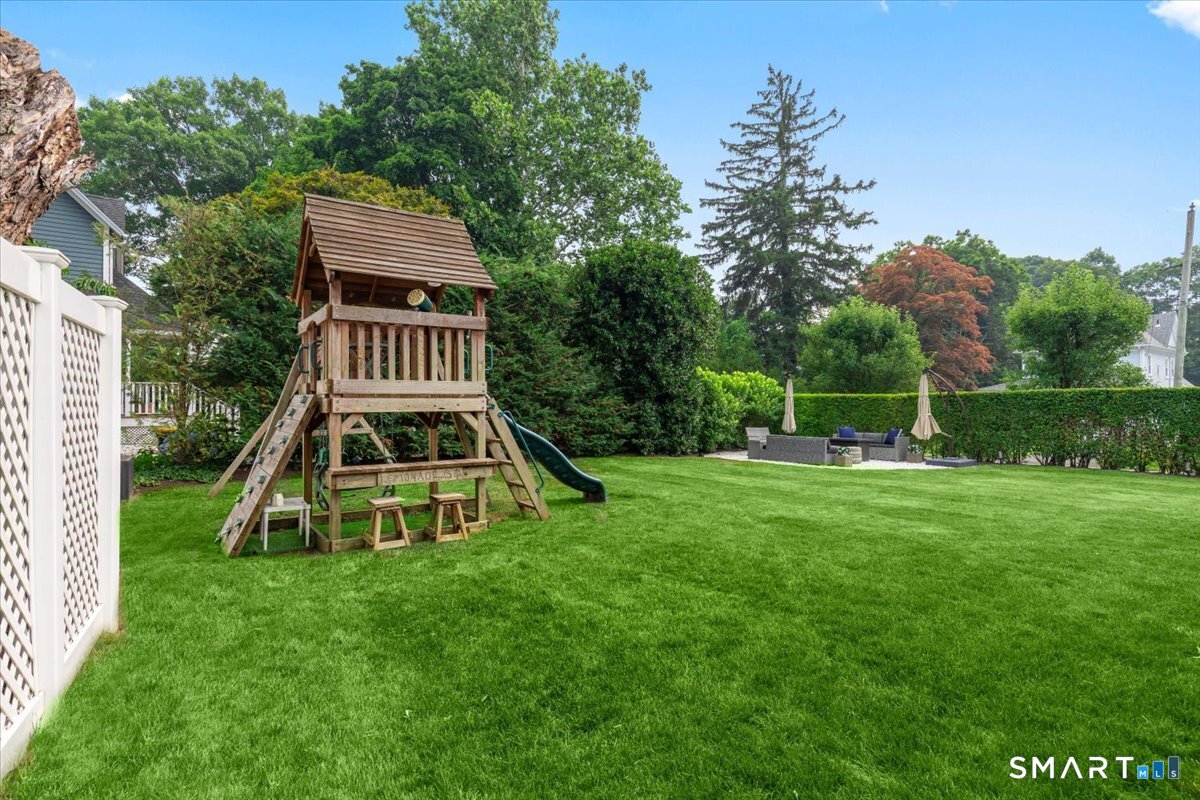105 Holmes Avenue Darien CT 06820
