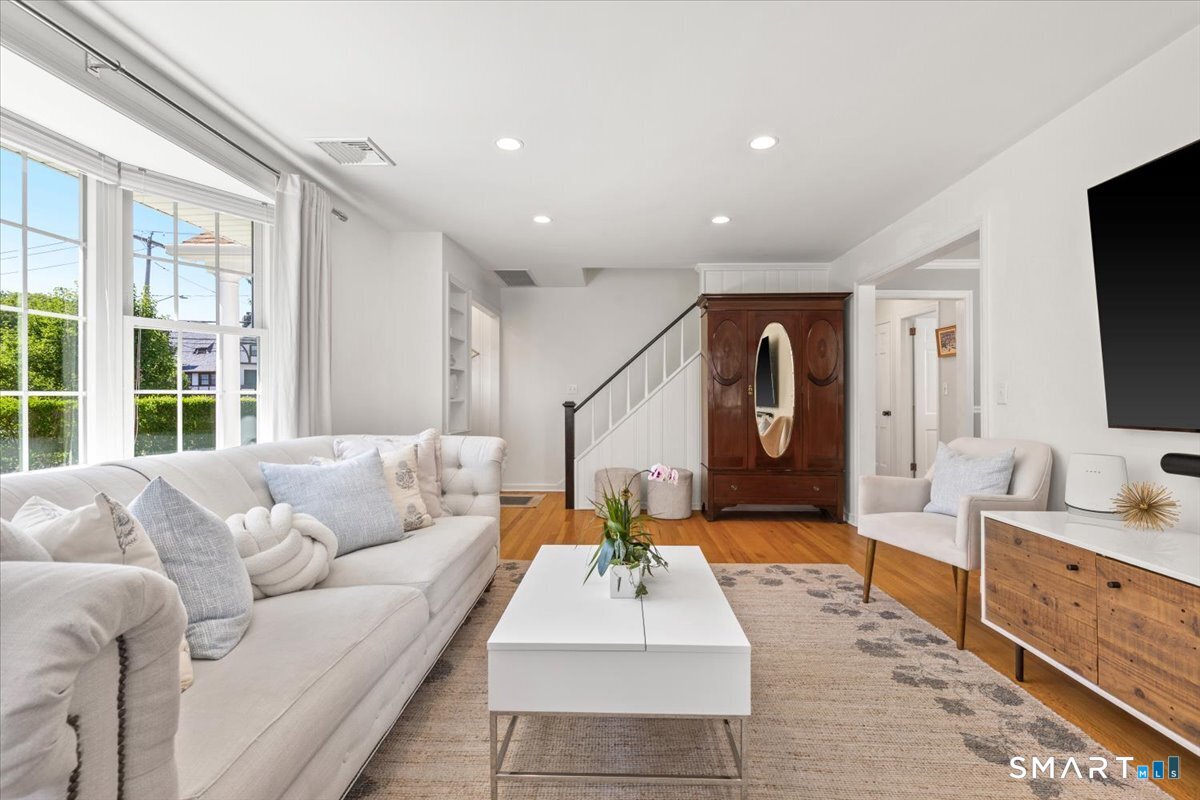 105 Holmes Avenue Darien CT 06820