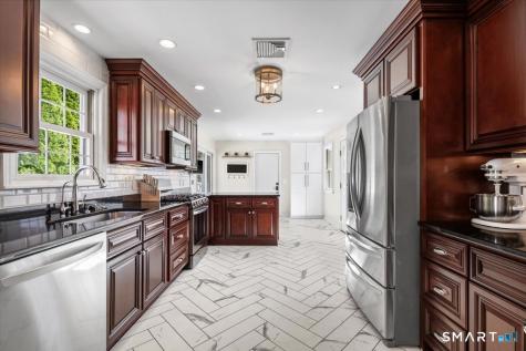 105 Holmes Avenue Darien CT 06820