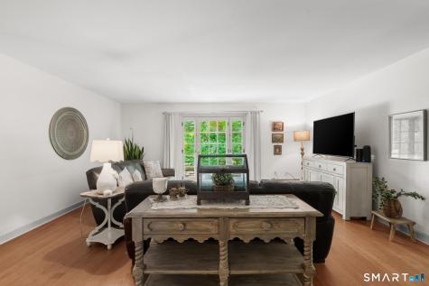 77 Hesseky Meadow Road Woodbury CT 06798