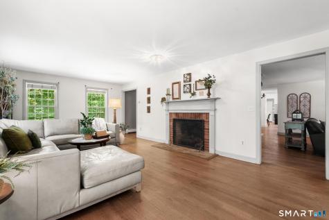77 Hesseky Meadow Road Woodbury CT 06798