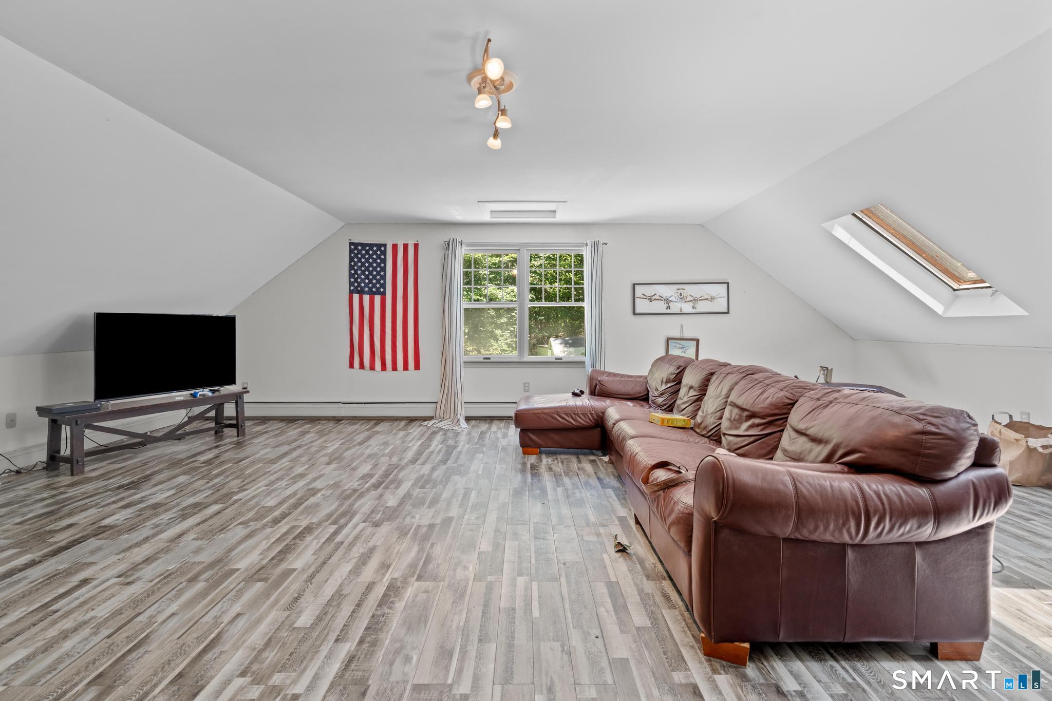 77 Hesseky Meadow Road Woodbury CT 06798