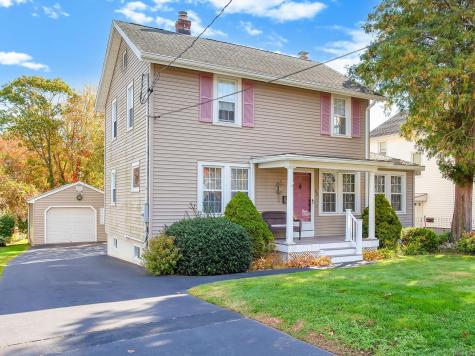 62 South Montowese Street Branford CT 06405