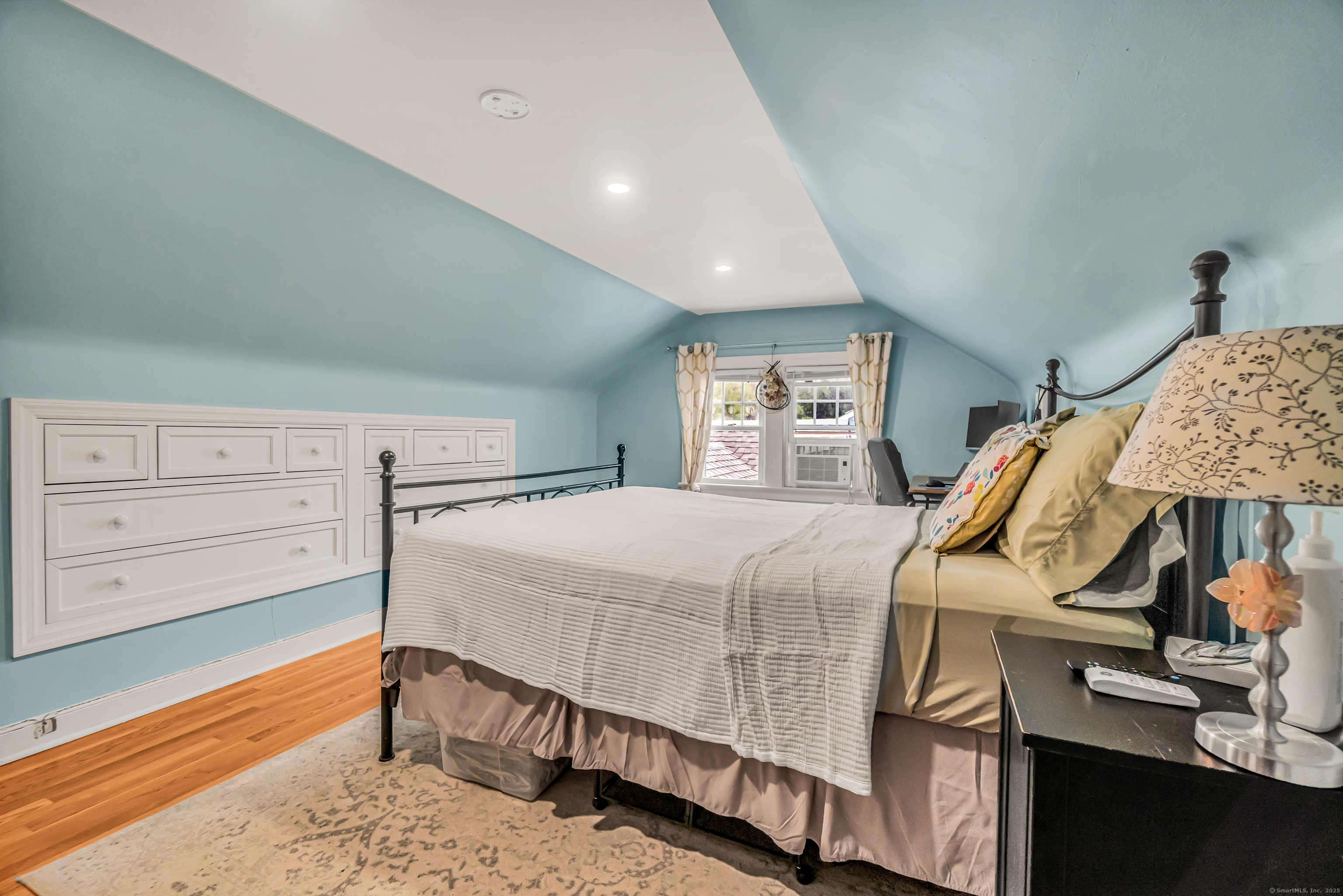 492 North Street Milford CT 06461