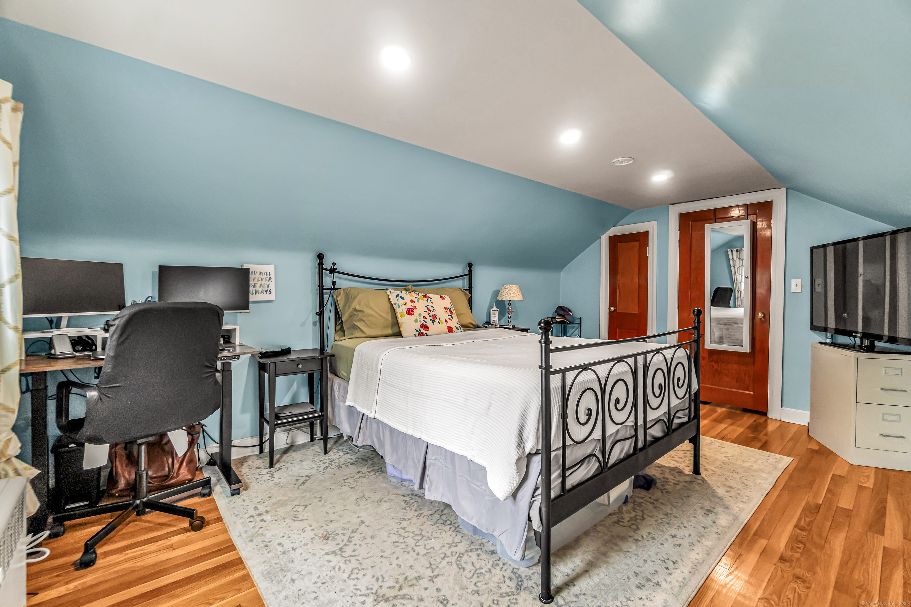 492 North Street Milford CT 06461