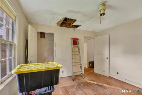 30 Eleanor Place Newington CT 06111