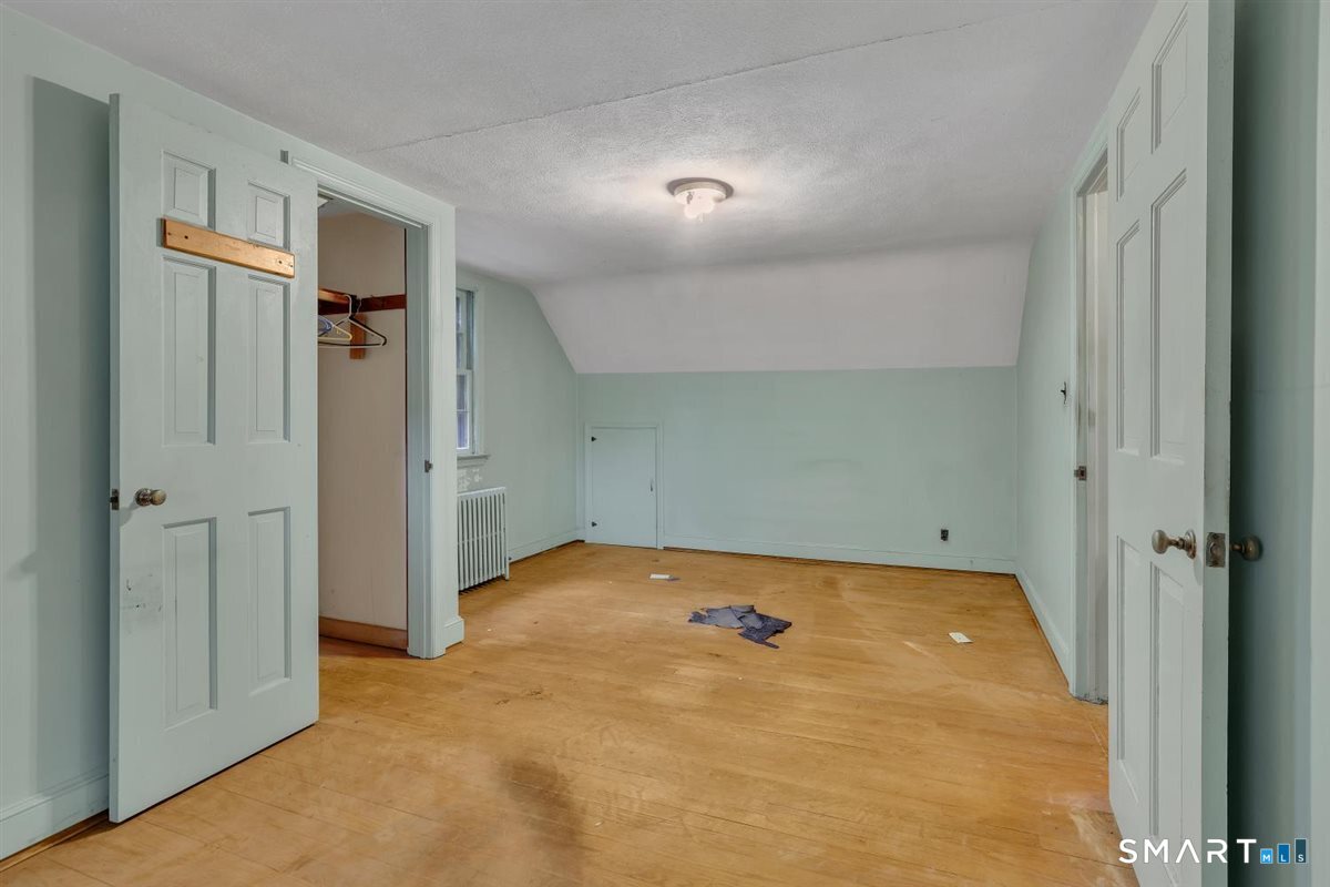 30 Eleanor Place Newington CT 06111