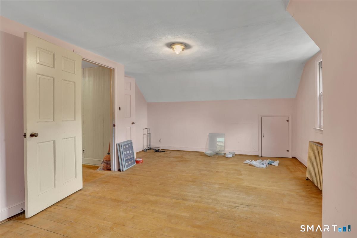 30 Eleanor Place Newington CT 06111