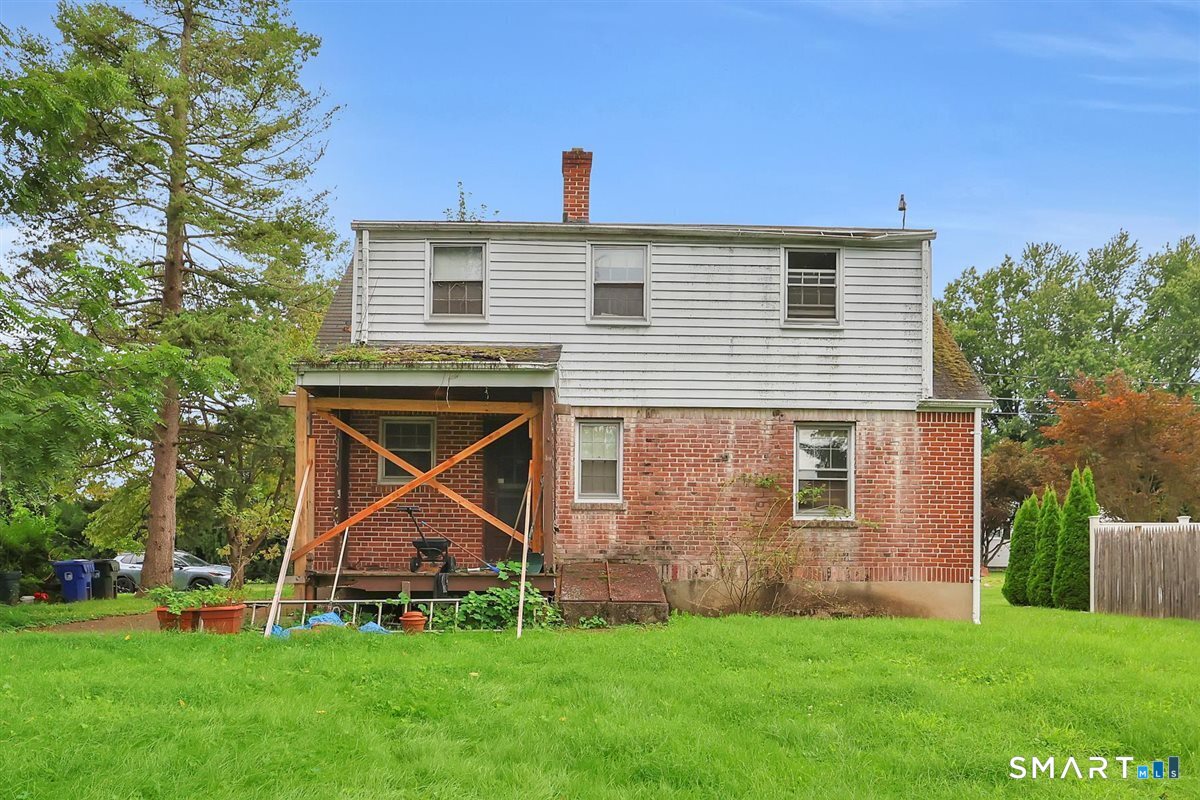 30 Eleanor Place Newington CT 06111