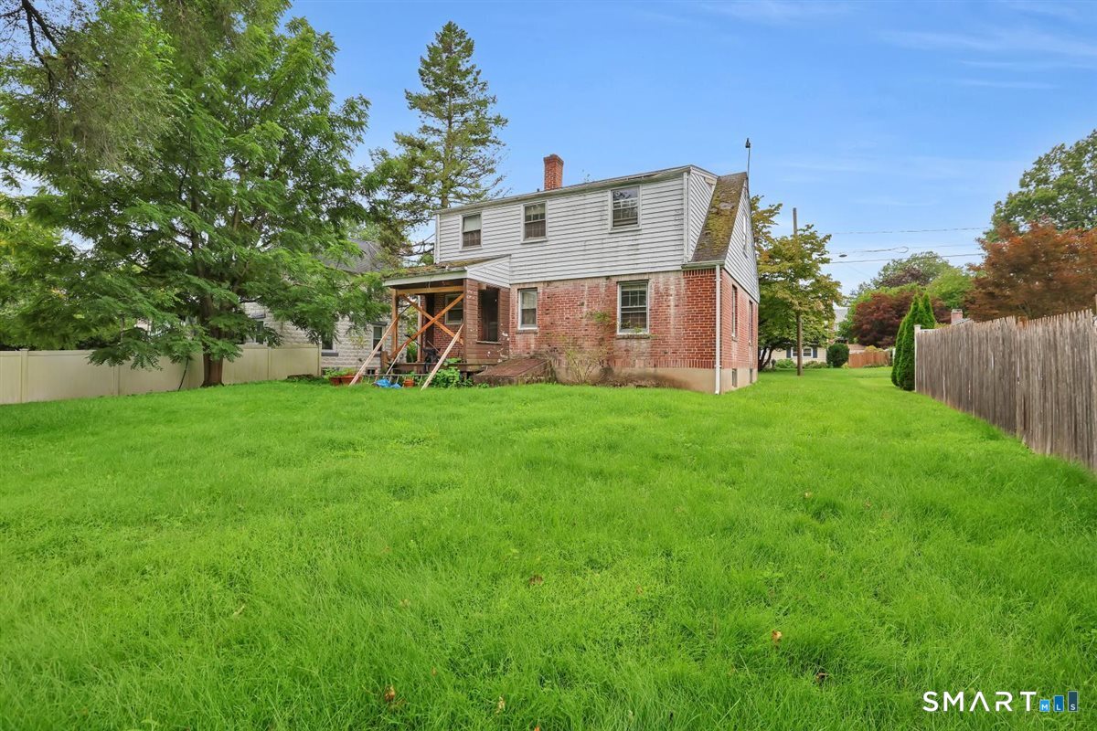 30 Eleanor Place Newington CT 06111