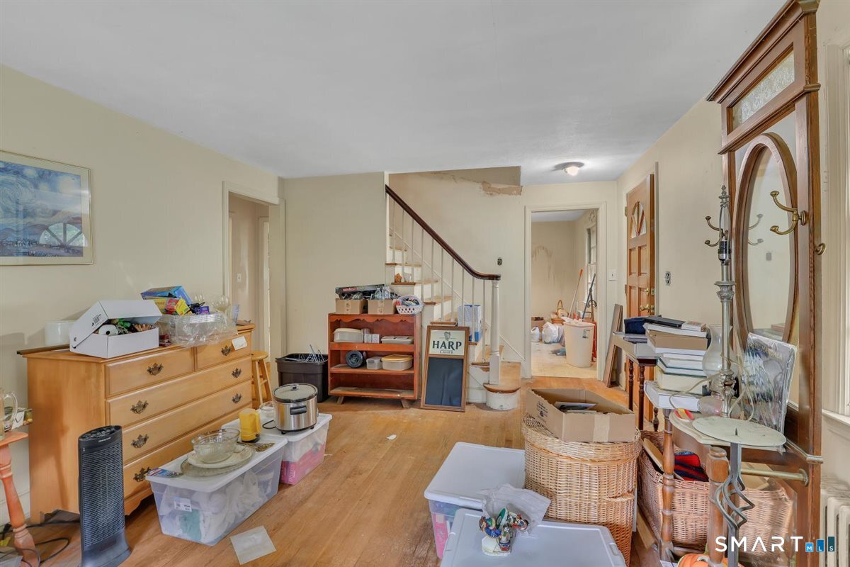 30 Eleanor Place Newington CT 06111