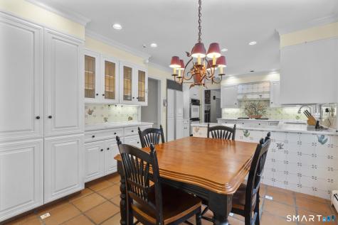 4 Twist Hill Road Newtown CT 06470