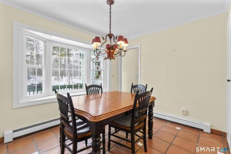 4 Twist Hill Road Newtown CT 06470