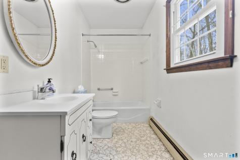 4 Twist Hill Road Newtown CT 06470