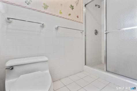 4 Twist Hill Road Newtown CT 06470