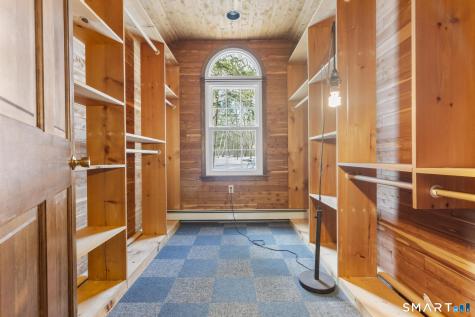 4 Twist Hill Road Newtown CT 06470