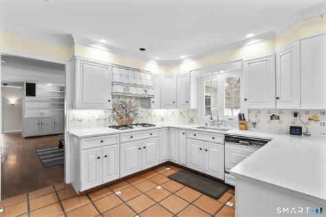 4 Twist Hill Road Newtown CT 06470