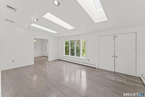 89 Cranbury Drive Trumbull CT 06611