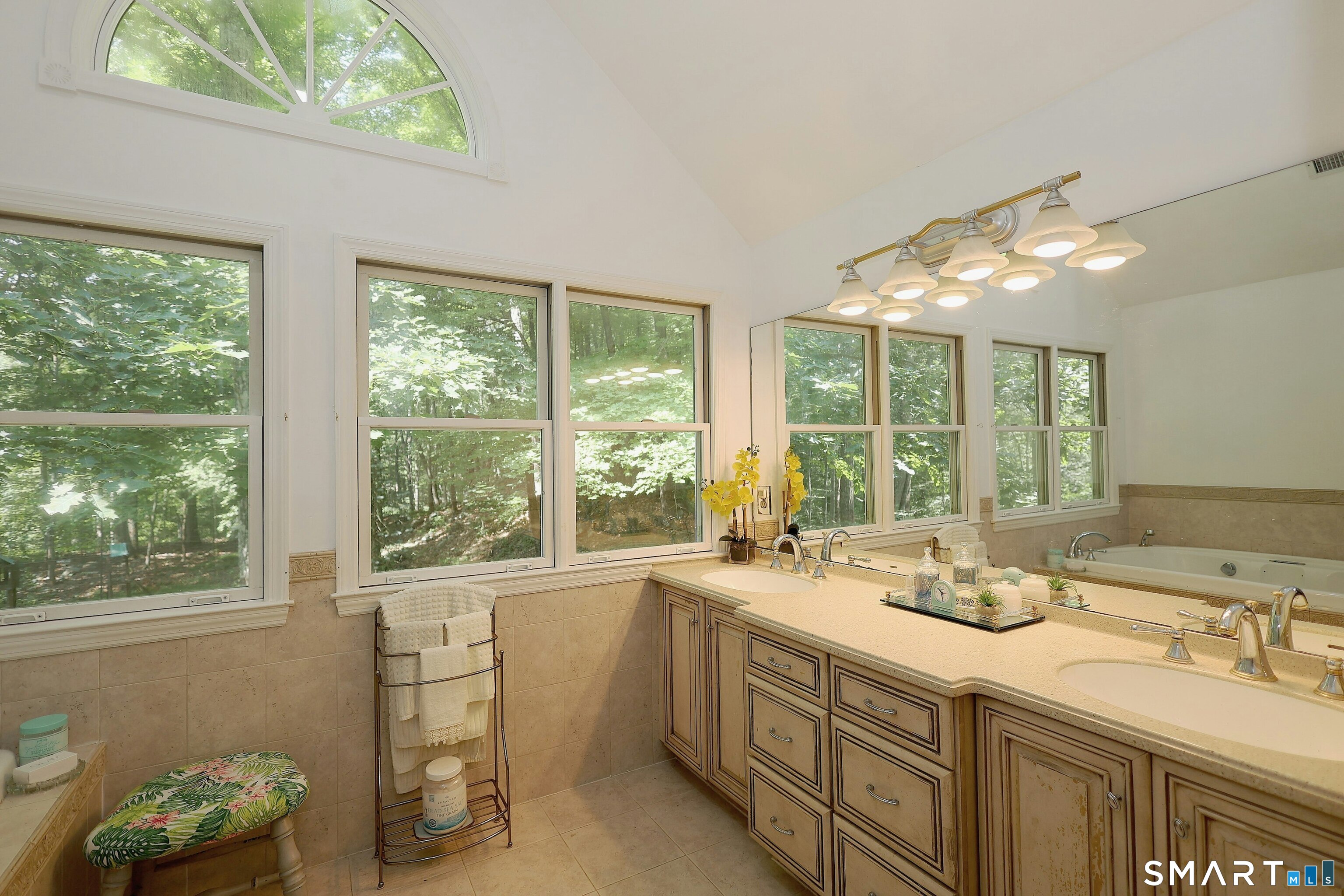 123A Peaceable Street Redding CT 06896
