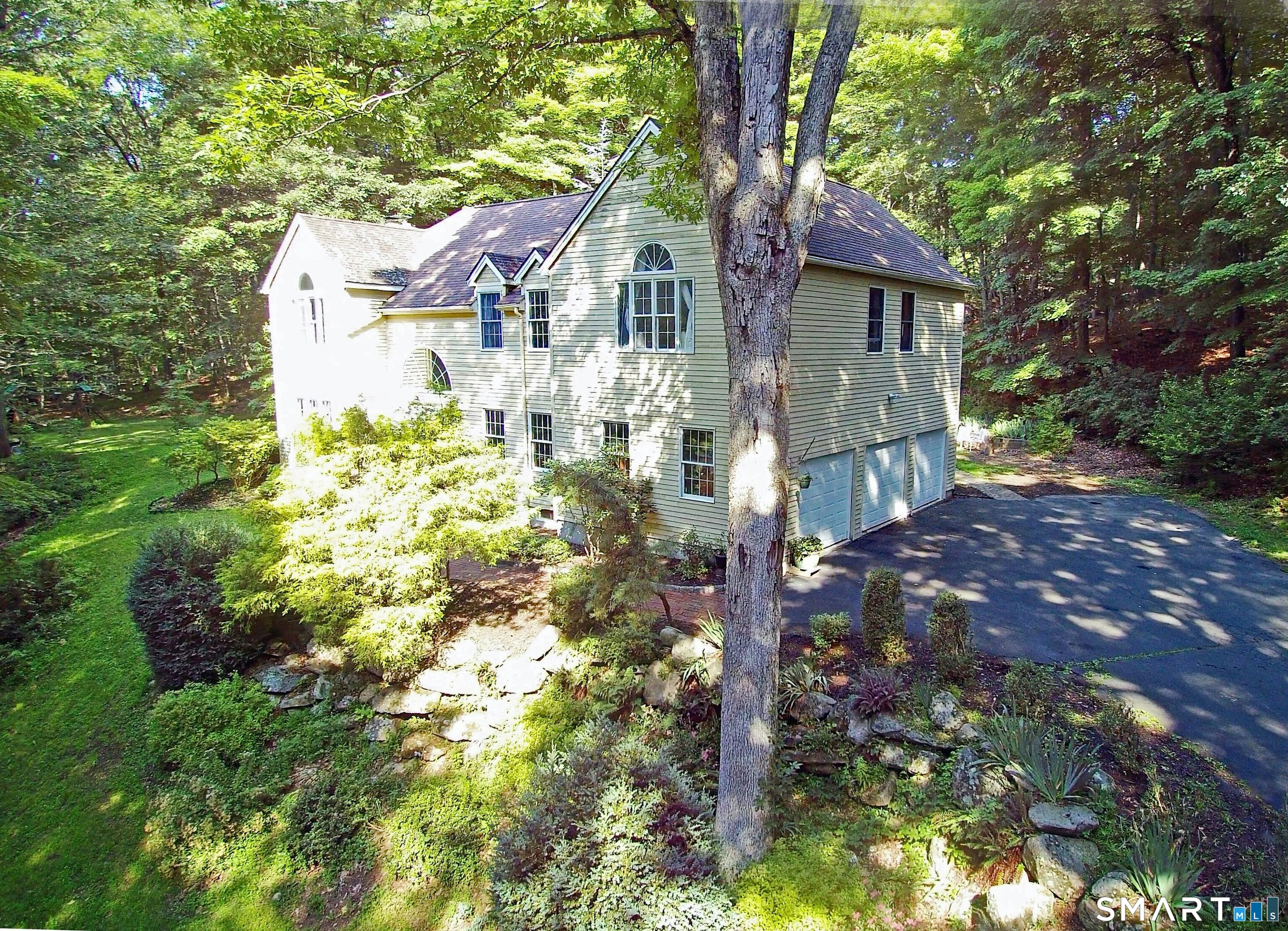 123A Peaceable Street Redding CT 06896