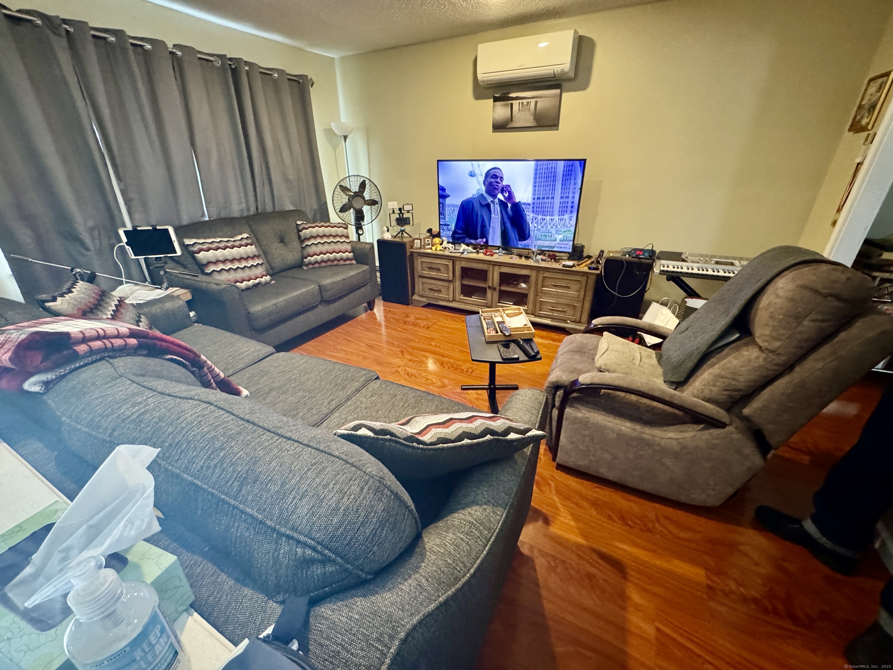 12 Depauw Circle East Hartford CT 06108