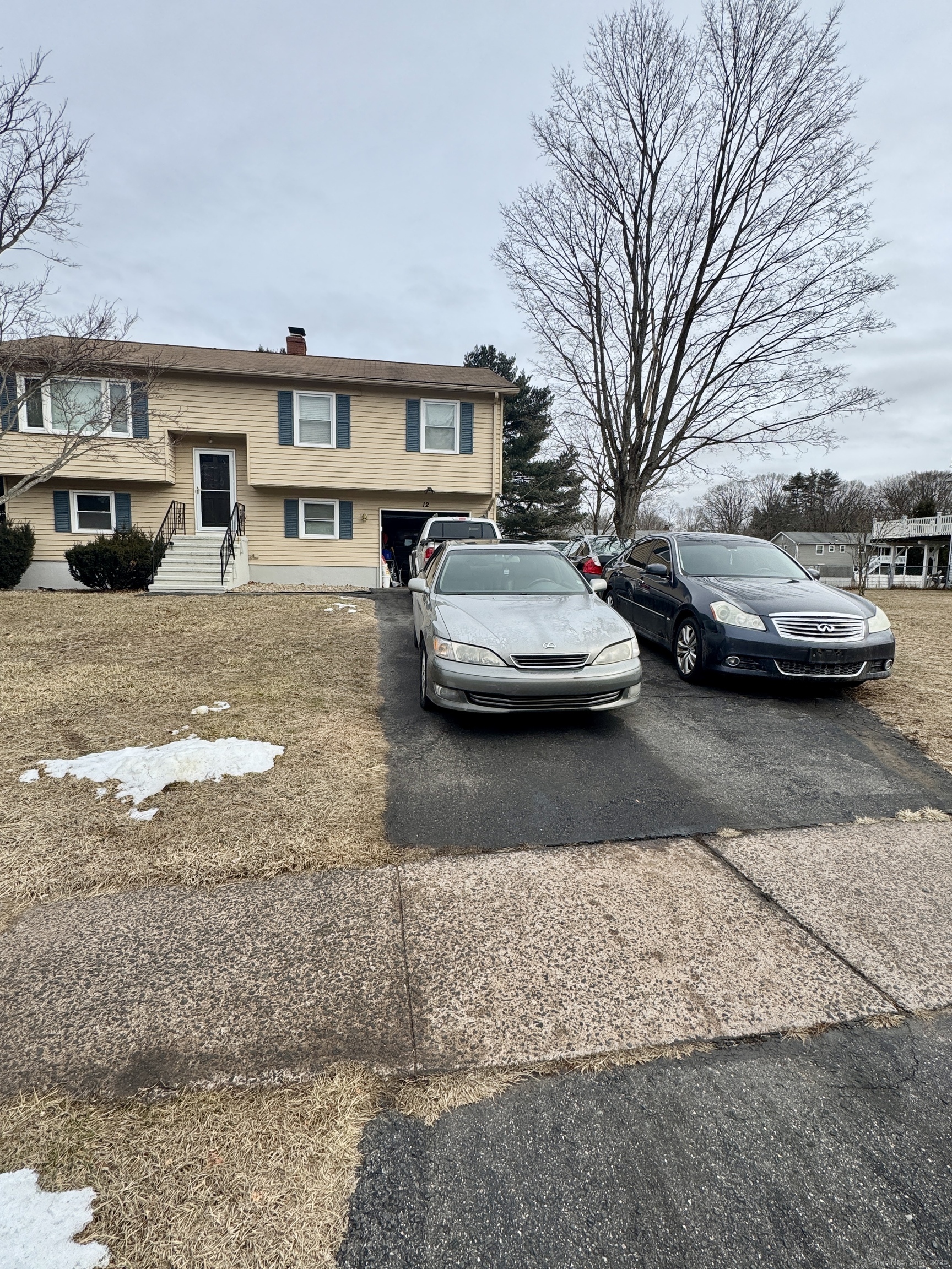 12 Depauw Circle East Hartford CT 06108