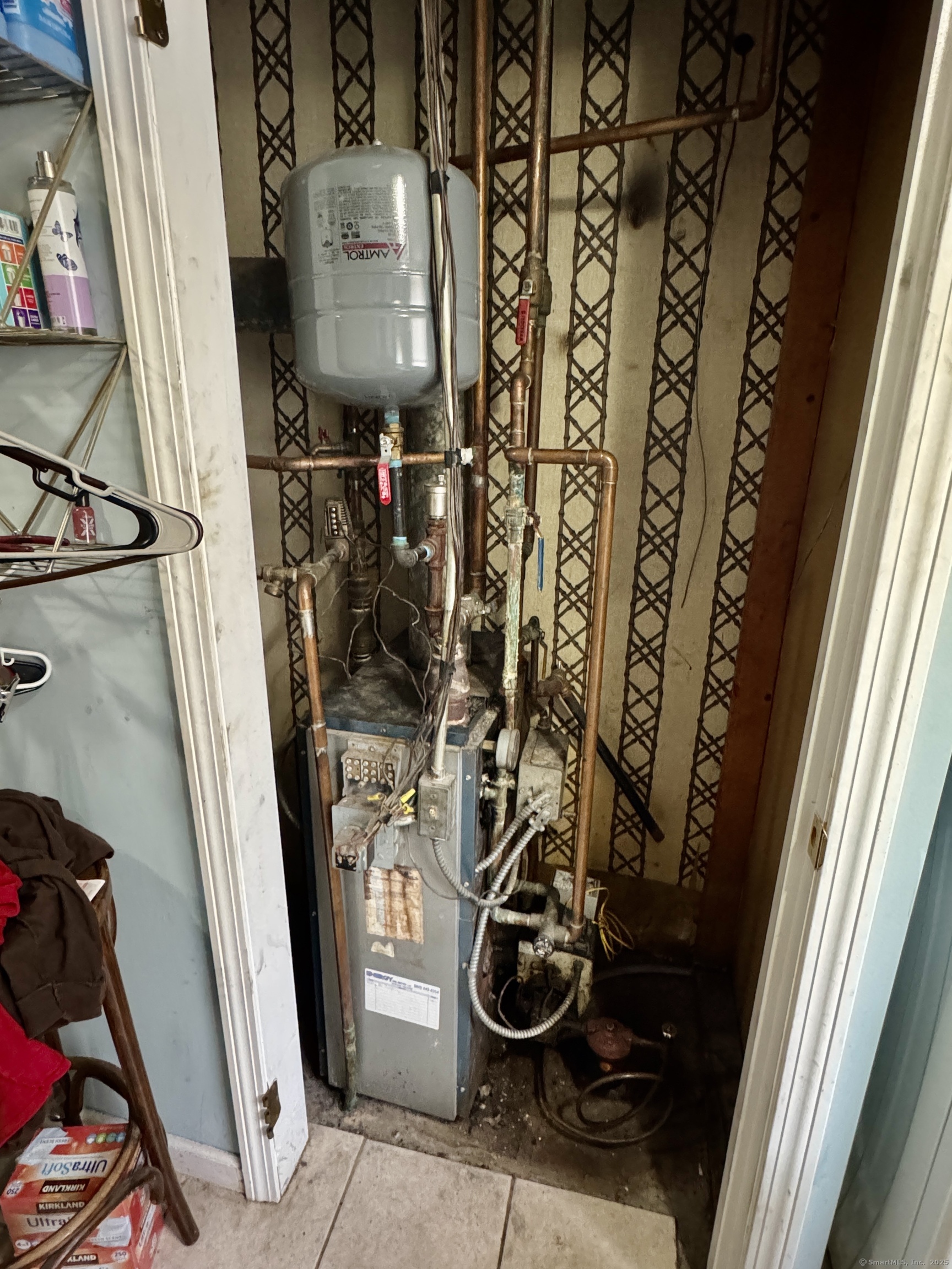 12 Depauw Circle East Hartford CT 06108