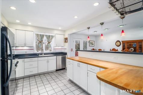135 Parsonage Hill Road North Branford CT 06472