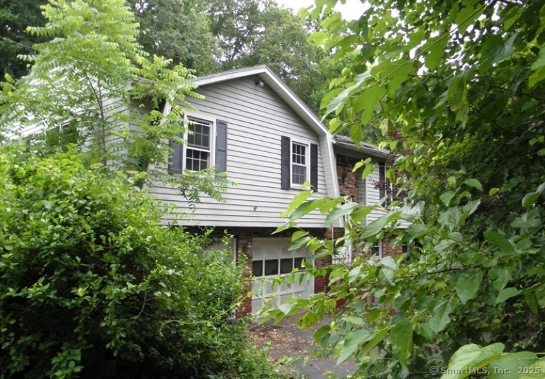 80 Sillimanville Road East Hampton CT 06424