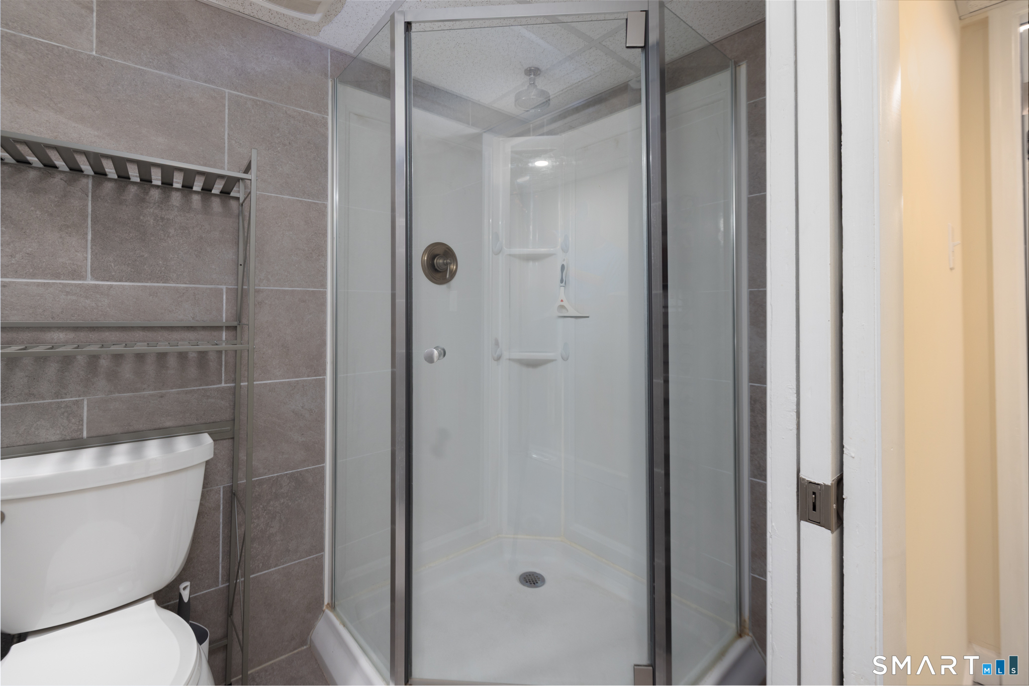 27 Kodak Street Waterbury CT 06704