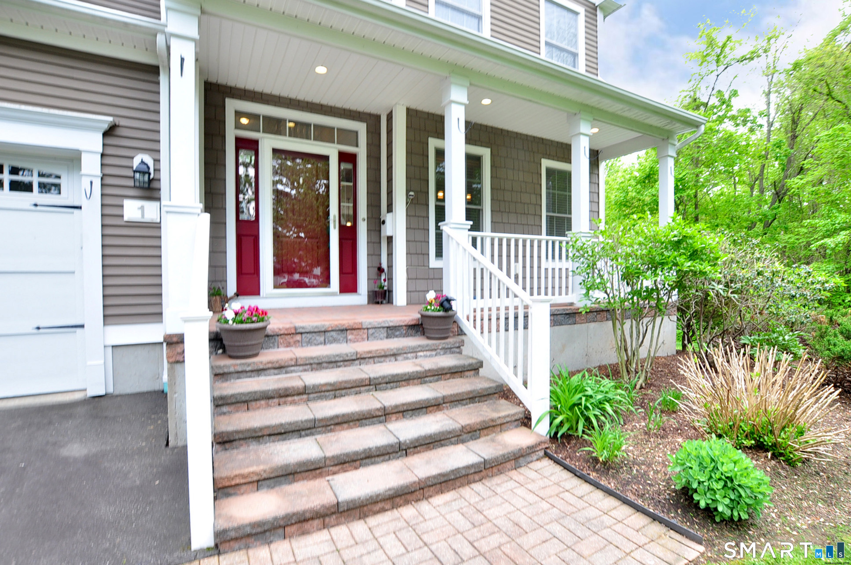 1 Ridgeview Drive Farmington CT 06032