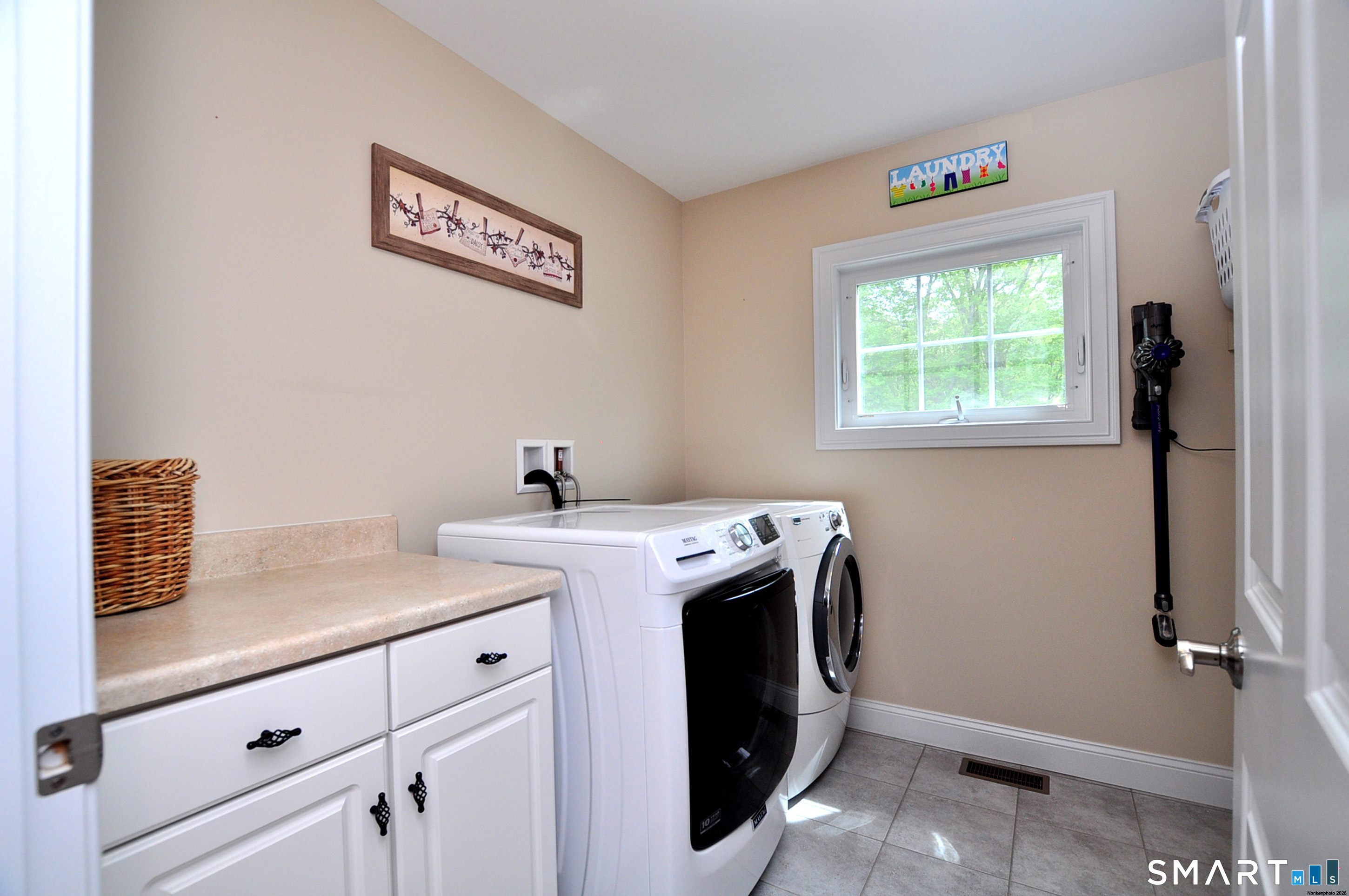 1 Ridgeview Drive Farmington CT 06032