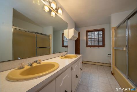 15 Stepping Stone Lane Madison CT 06443