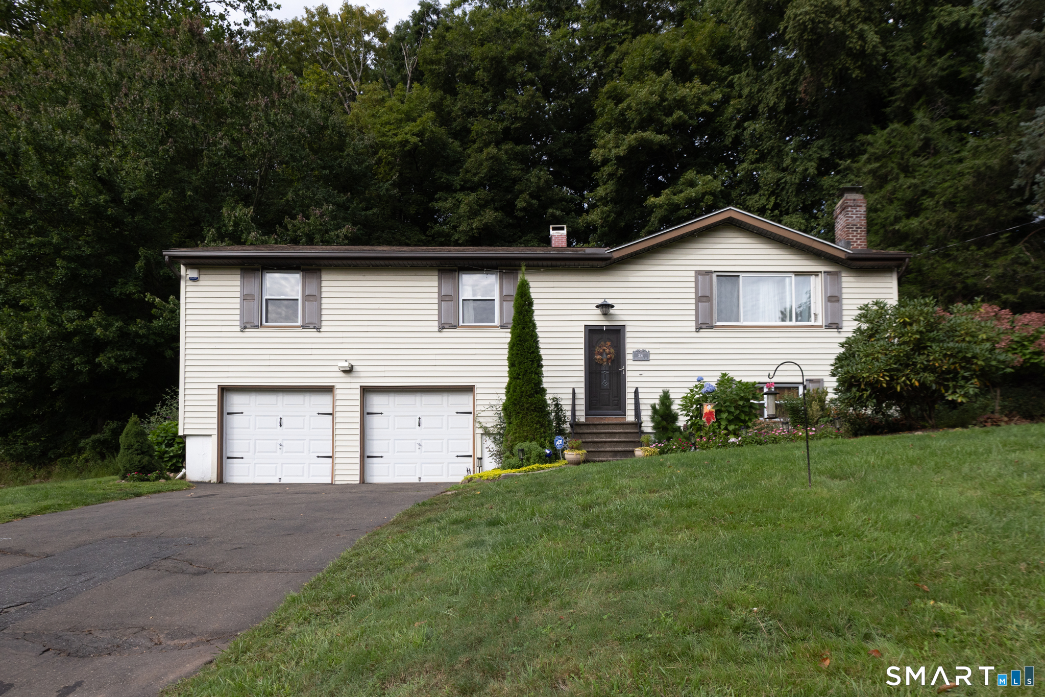 306 Wintergreen Avenue Hamden CT 06514