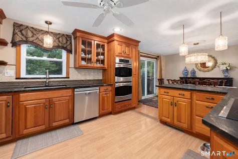 306 Wintergreen Avenue Hamden CT 06514