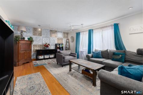 306 Wintergreen Avenue Hamden CT 06514