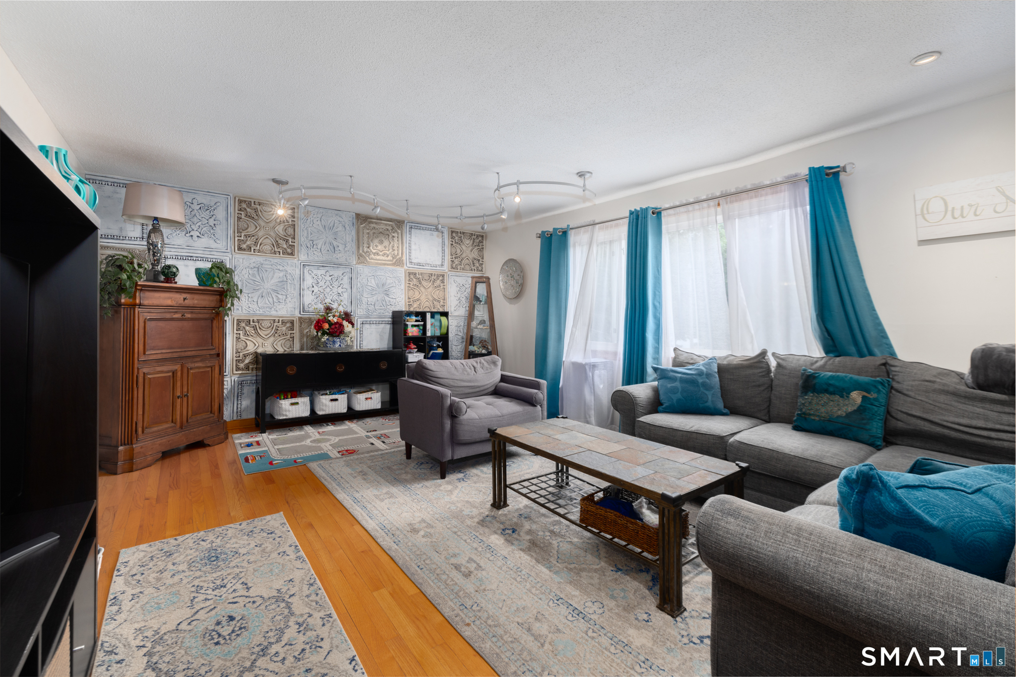 306 Wintergreen Avenue Hamden CT 06514