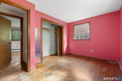 63 Glendale Road Montville CT 06370