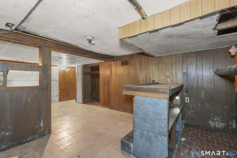 63 Glendale Road Montville CT 06370
