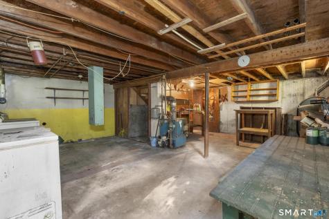 63 Glendale Road Montville CT 06370