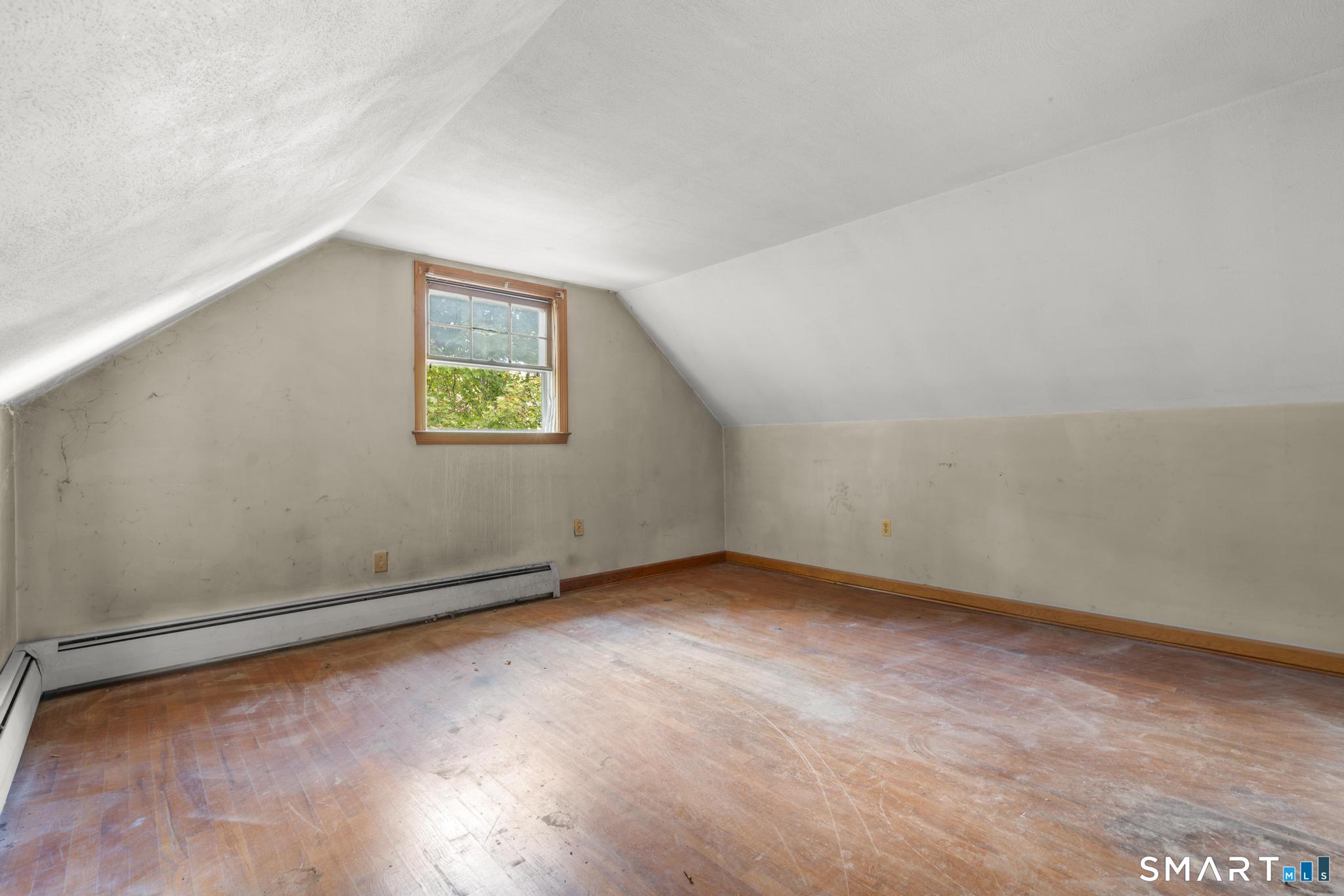 63 Glendale Road Montville CT 06370