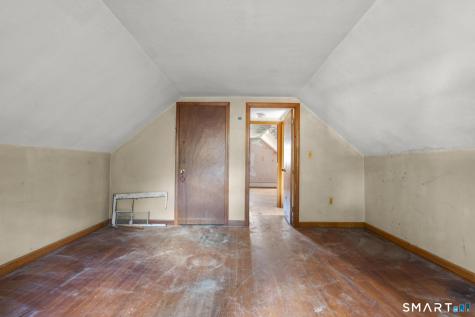 63 Glendale Road Montville CT 06370