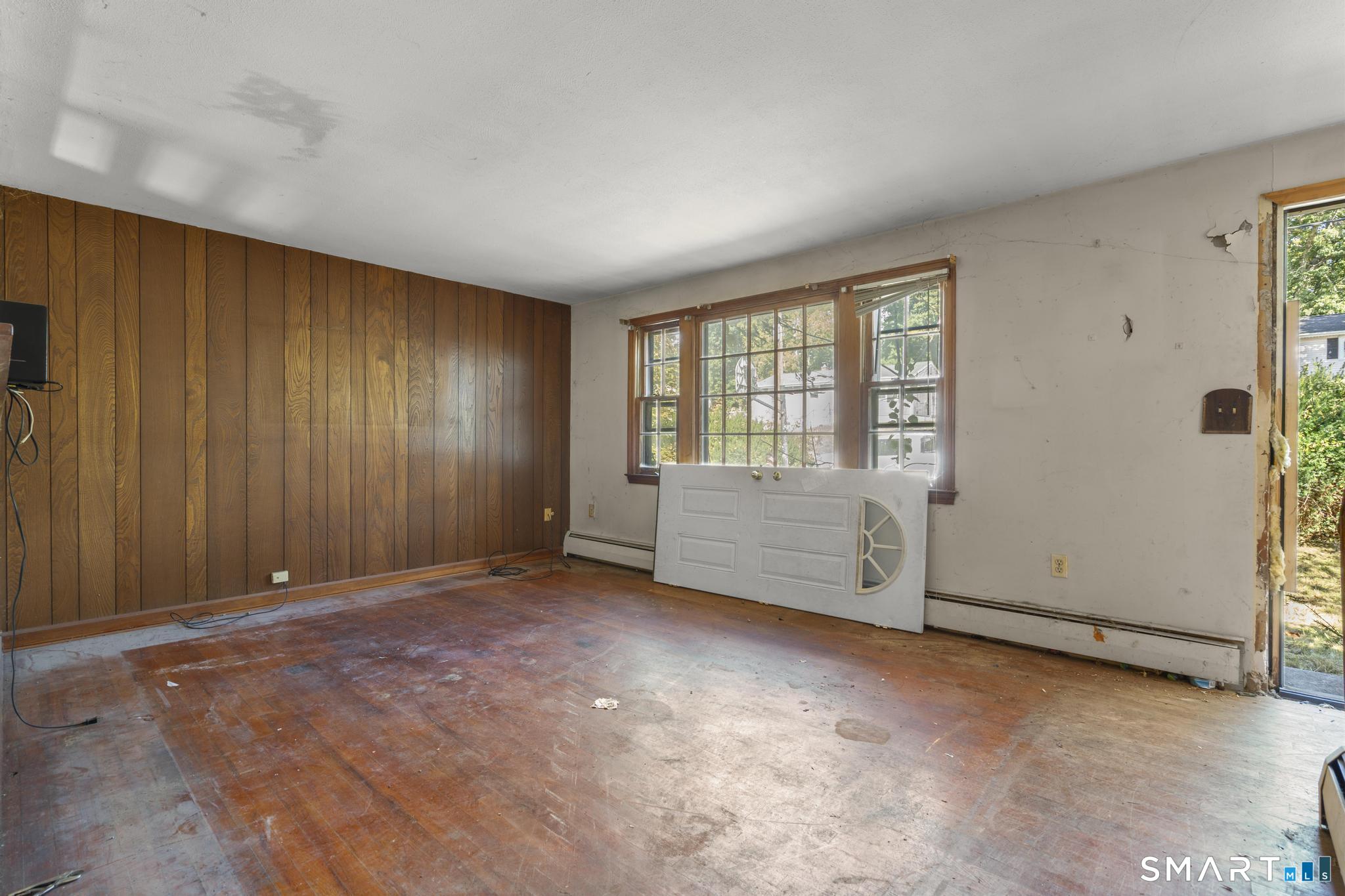 63 Glendale Road Montville CT 06370